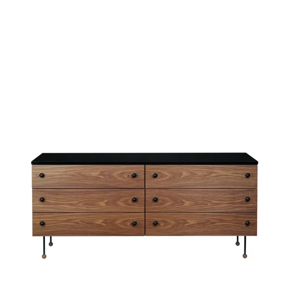 62 Dresser, American walnut, 6 drawers