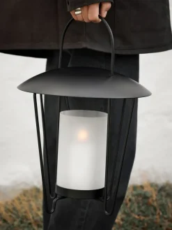 Abri lantern, Black