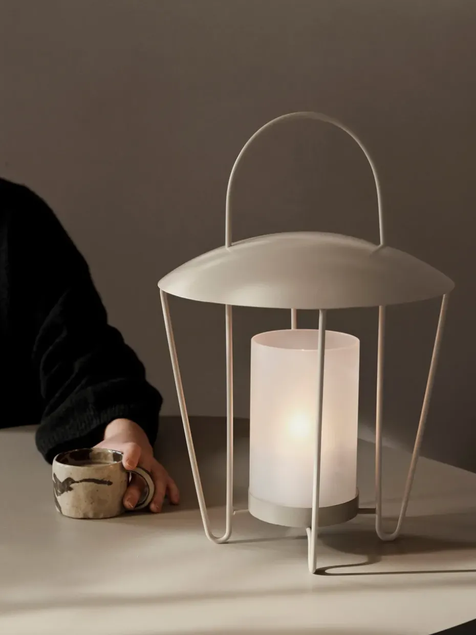 Abri lantern, Cashmere