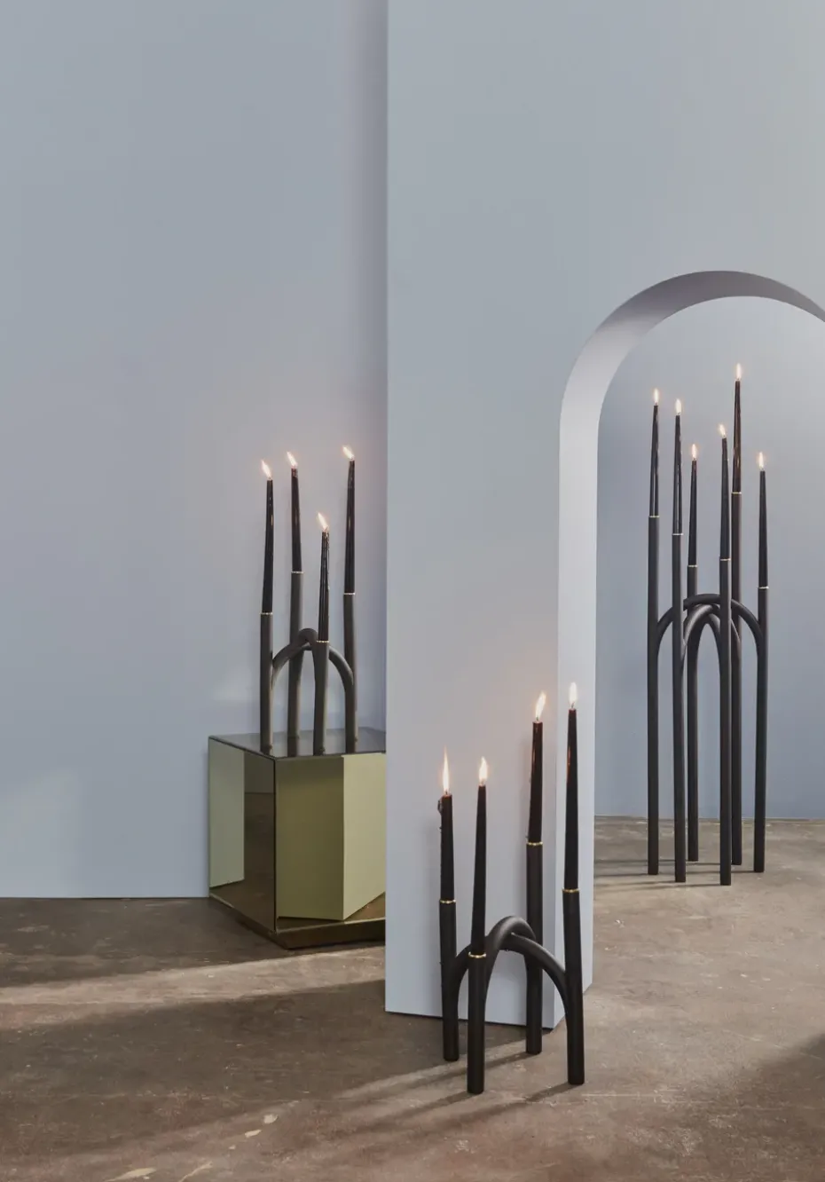 Angui candle stick 34 cm, Black-gold