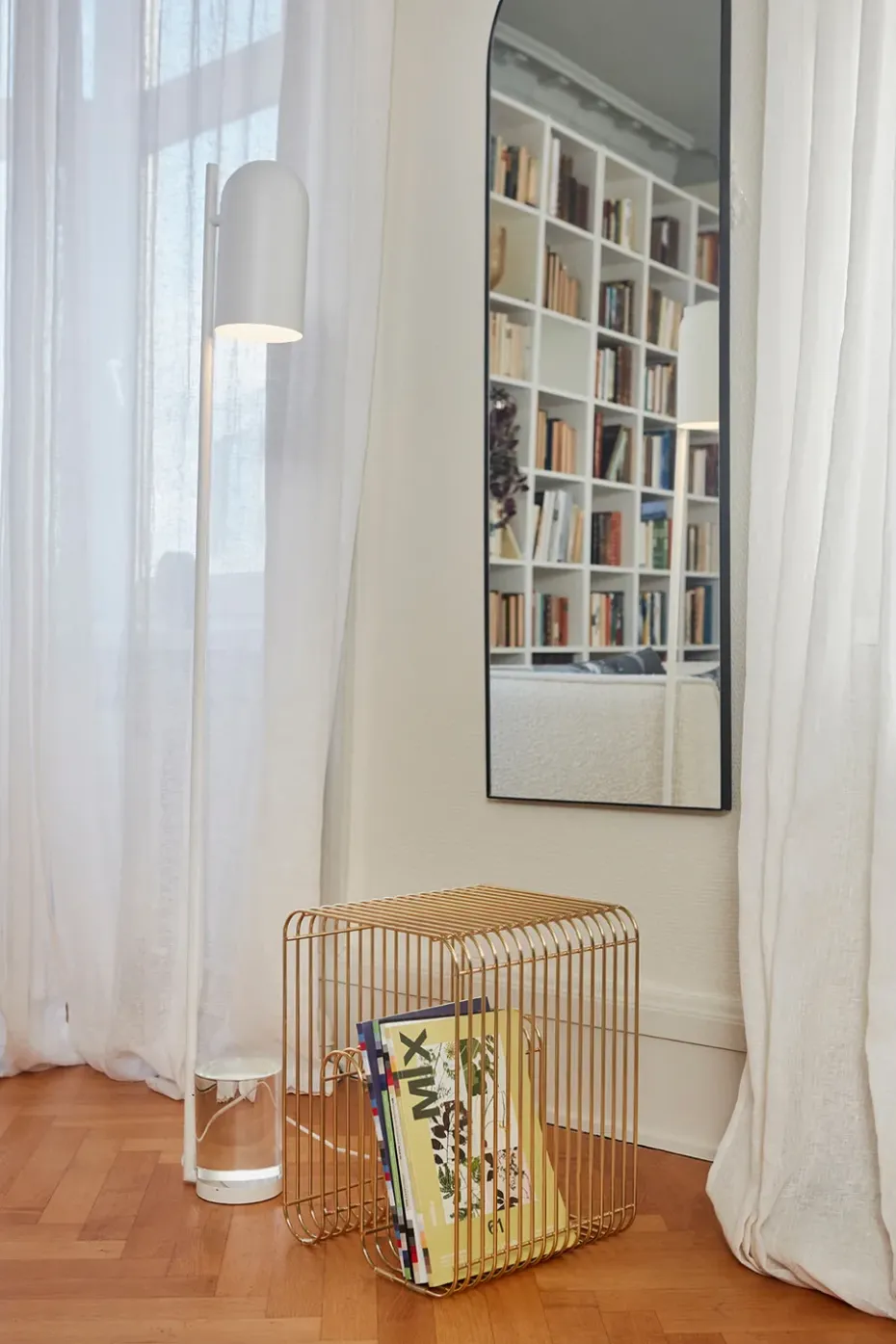 Arcus mirror 140 cm, Black
