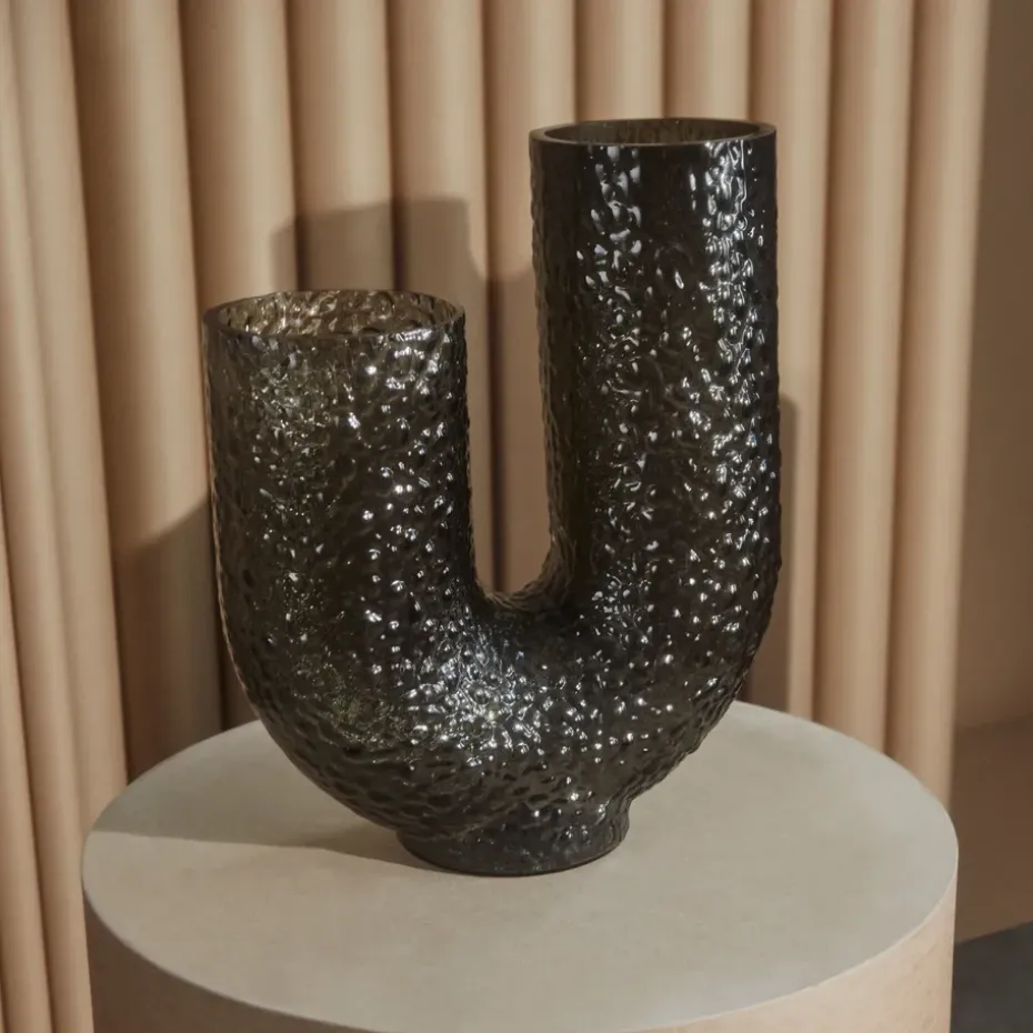 Arura vase high, black