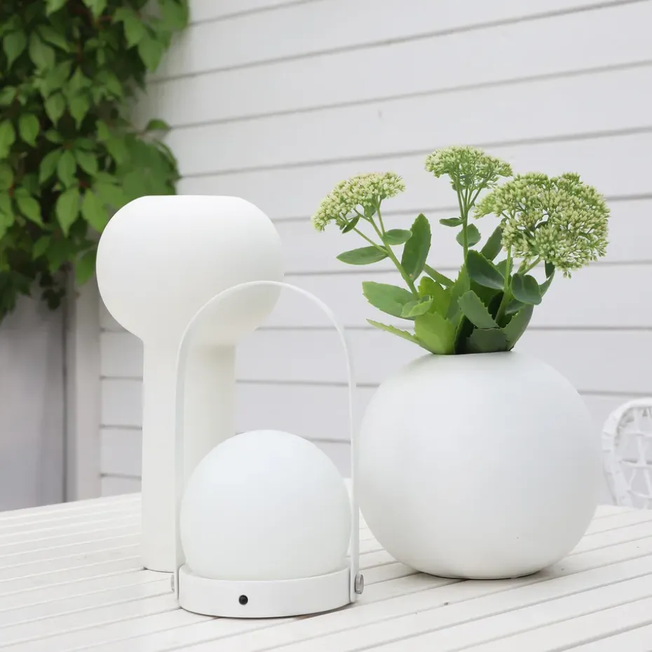 Ball vase white, 20 cm