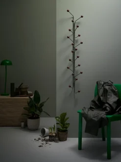 Bill Vertical hanger, Green-dark brown
