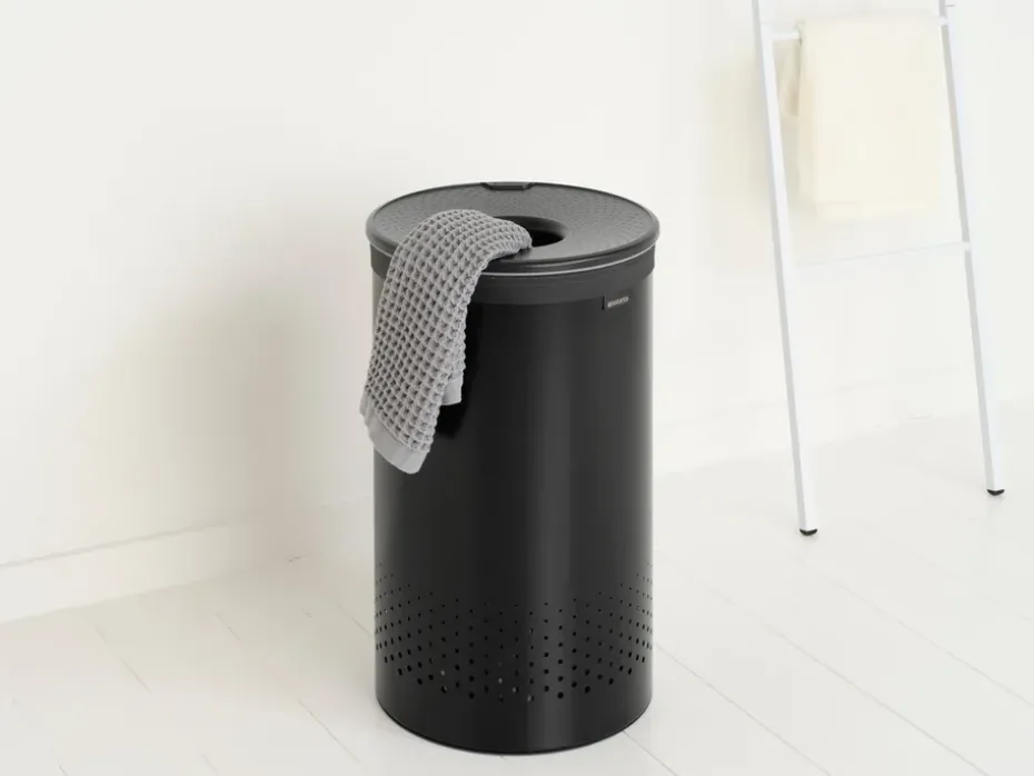 Brabantia laundry basket plastic lid 60 L, Matte black