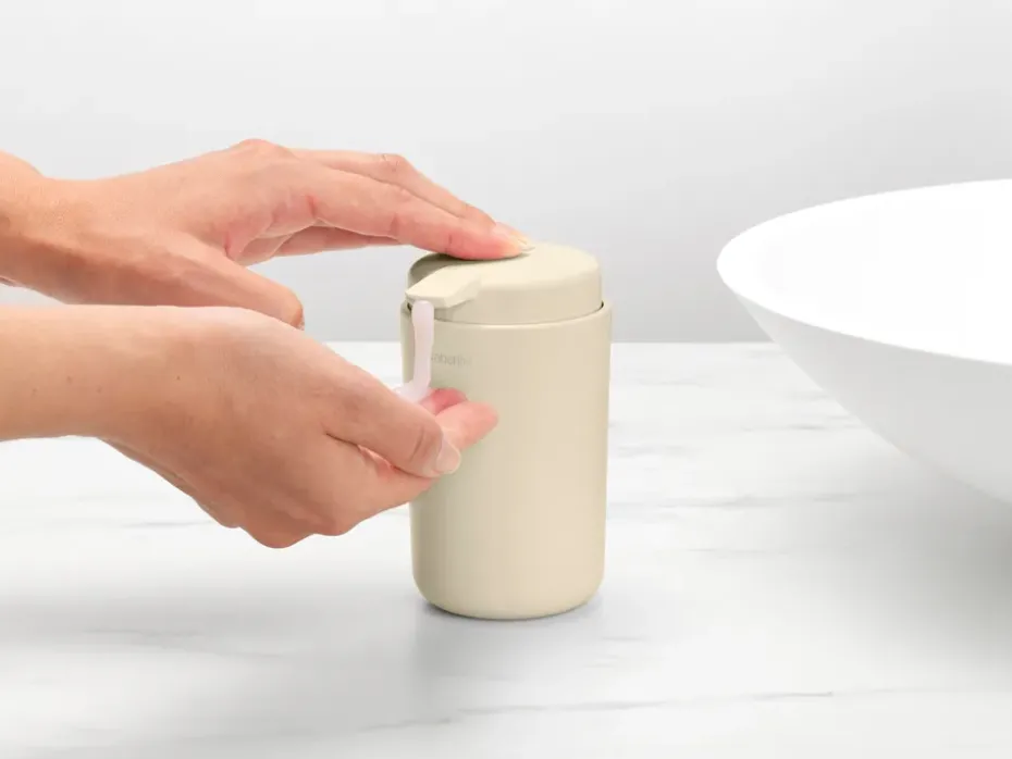 Brabantia ReNew soap dispenser 14 cm, Soft Beige