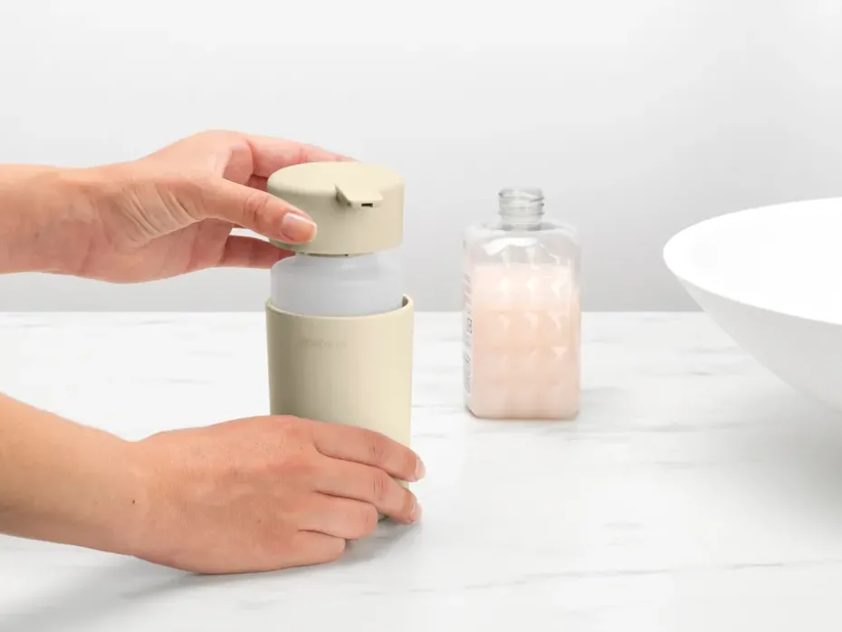 Brabantia ReNew soap dispenser 14 cm, Soft Beige