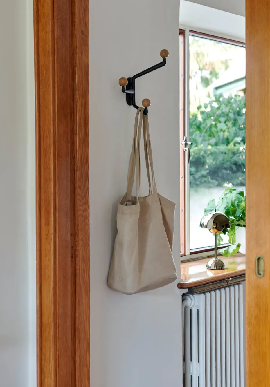 Capture SC74 hook small 3-arms, Graphite-Oak