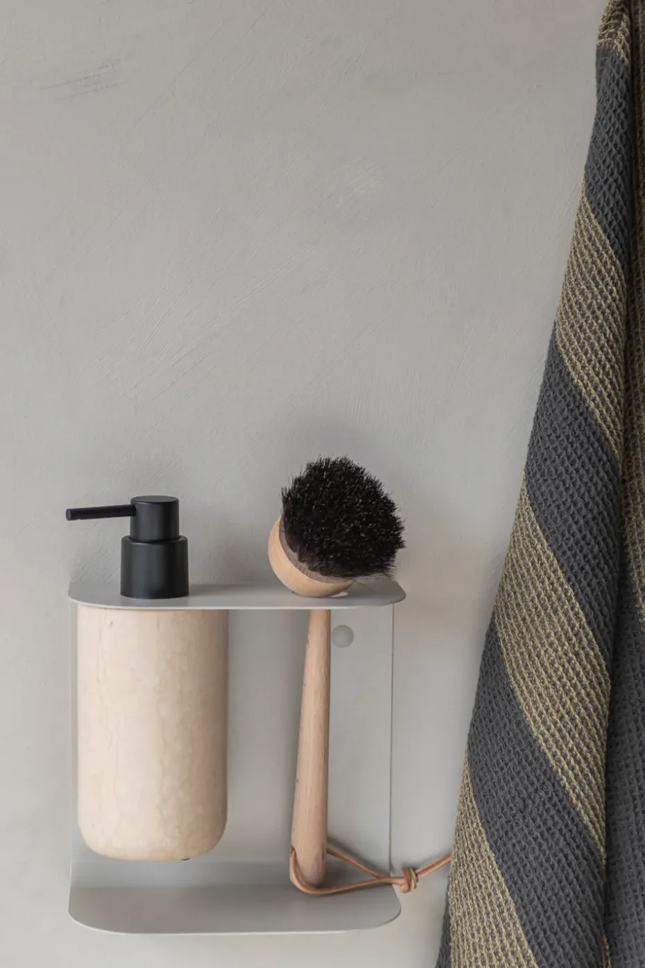 Carry wall-mounted holder double, Sand grey