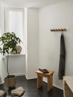 Column coat rack 49 cm, Warm oiled oak