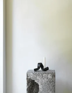 Crooked candle holder 1, Bronze