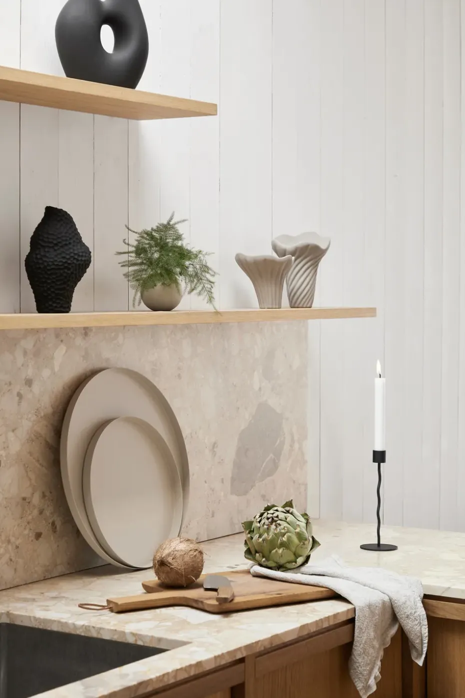 Curved candle holder 23 cm, Black