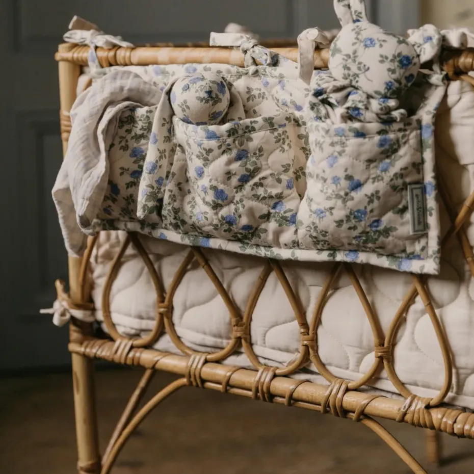 Dainty satin quilted bed pocket, 18x43 cm