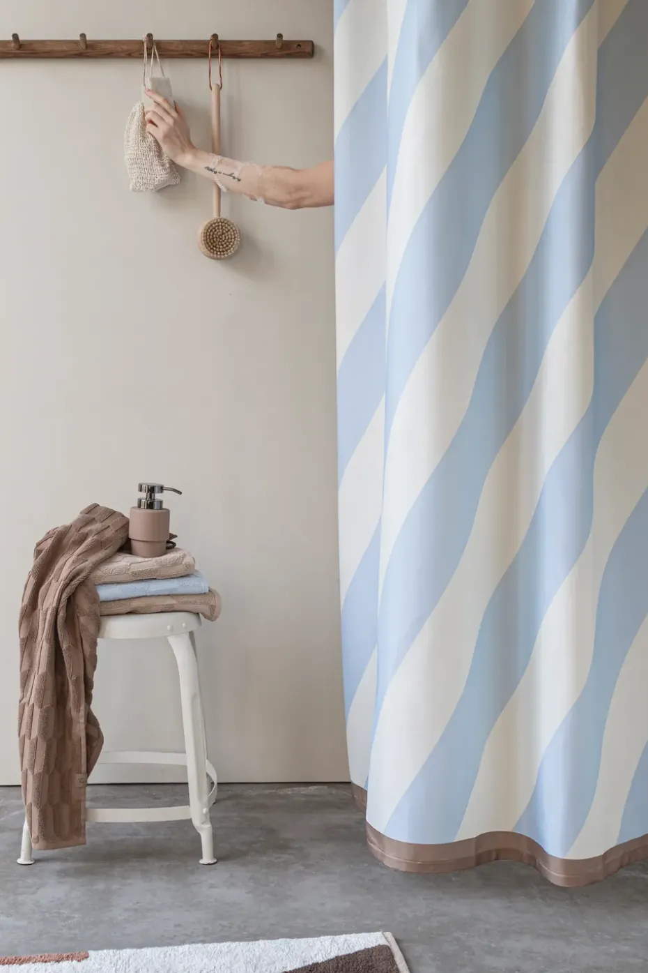 Diagonal shower curtain 150x200 cm, Light blue