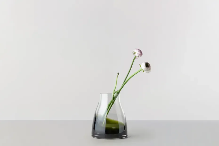 Flower vase no. 2, Moss green