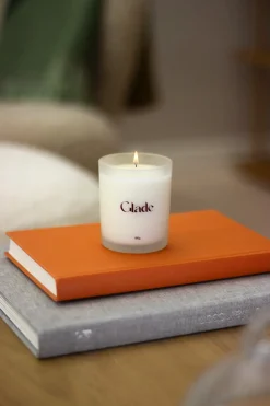 Glade scented candle, 180 g