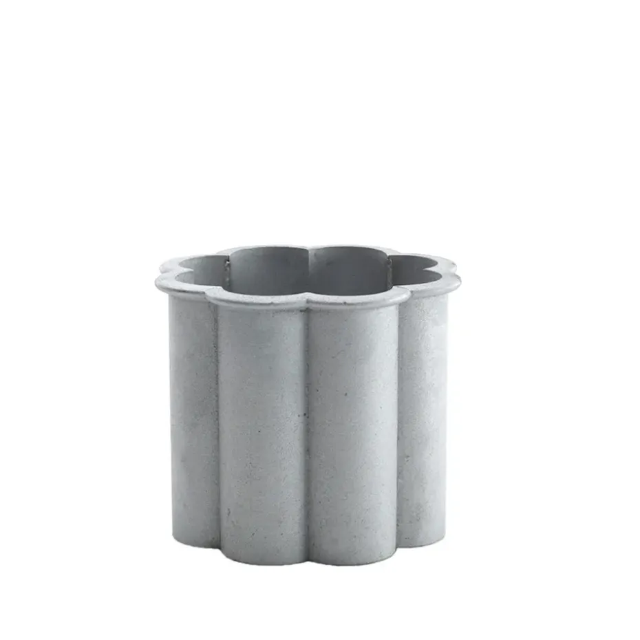 Gråsippa plant pot, Aluminum sand-casted, no. 1 Ø33 cm