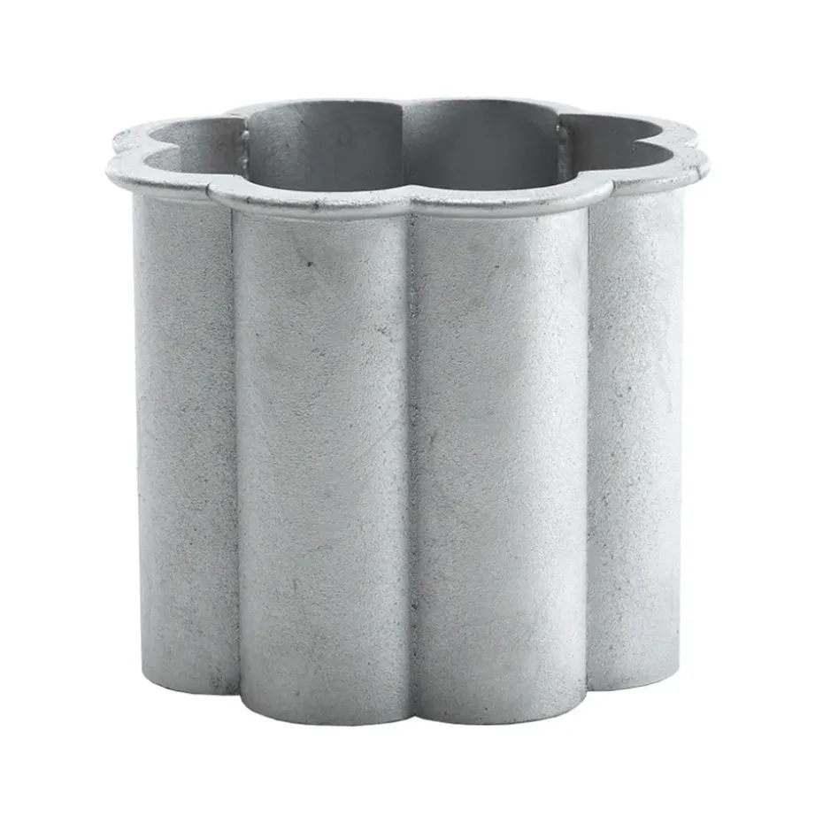 Gråsippa plant pot, Aluminum sand-casted, no. 3 Ø62 cm