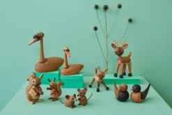 Hazel Squirrel decoration 11.5 cm, Oak