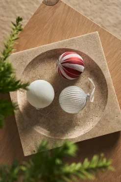Holiday baubles 6-pack, White
