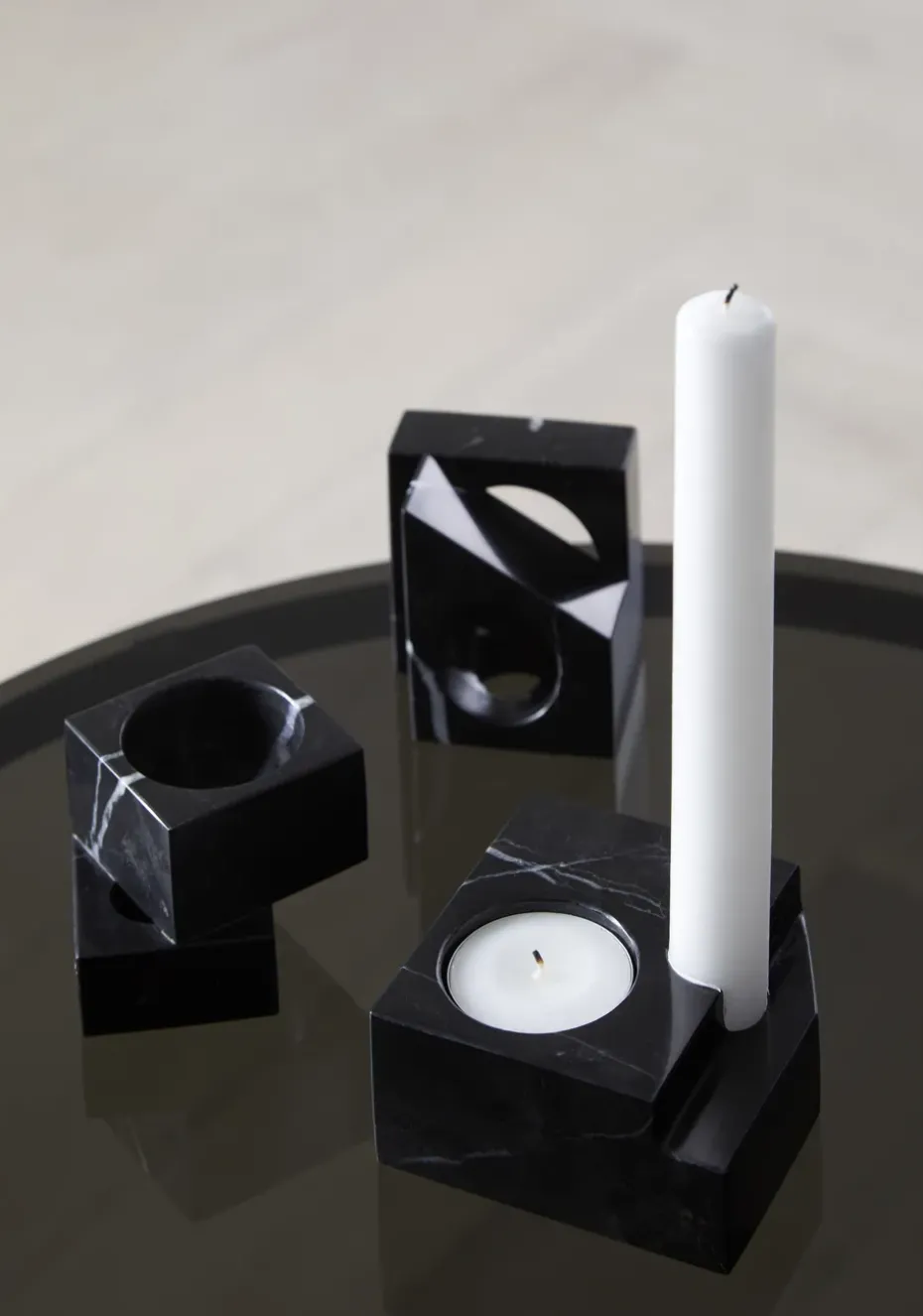 Jeu de dés 1 candle holder marble, Black