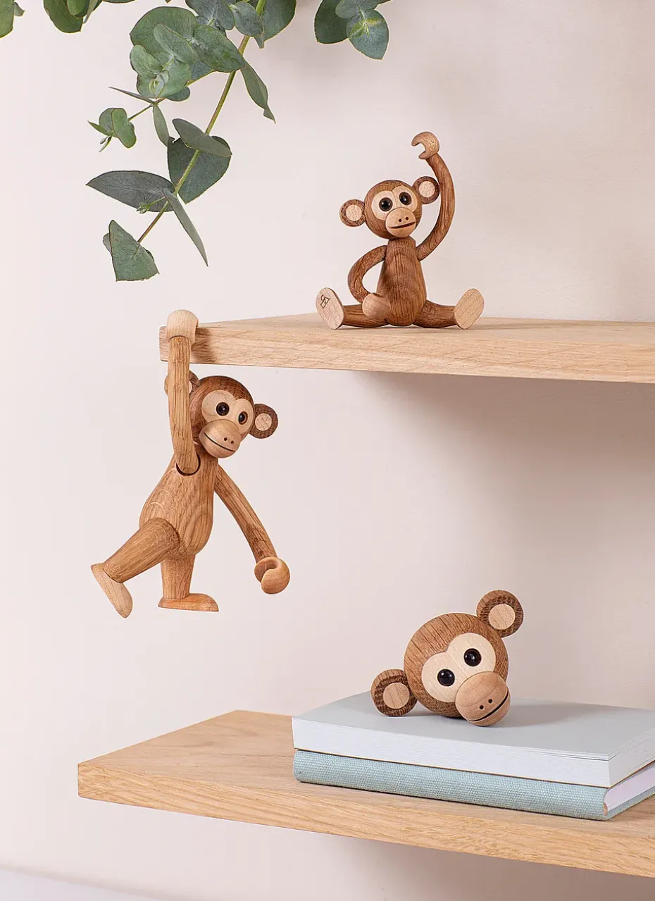 Jolly monkey decoration 11 cm, Oak