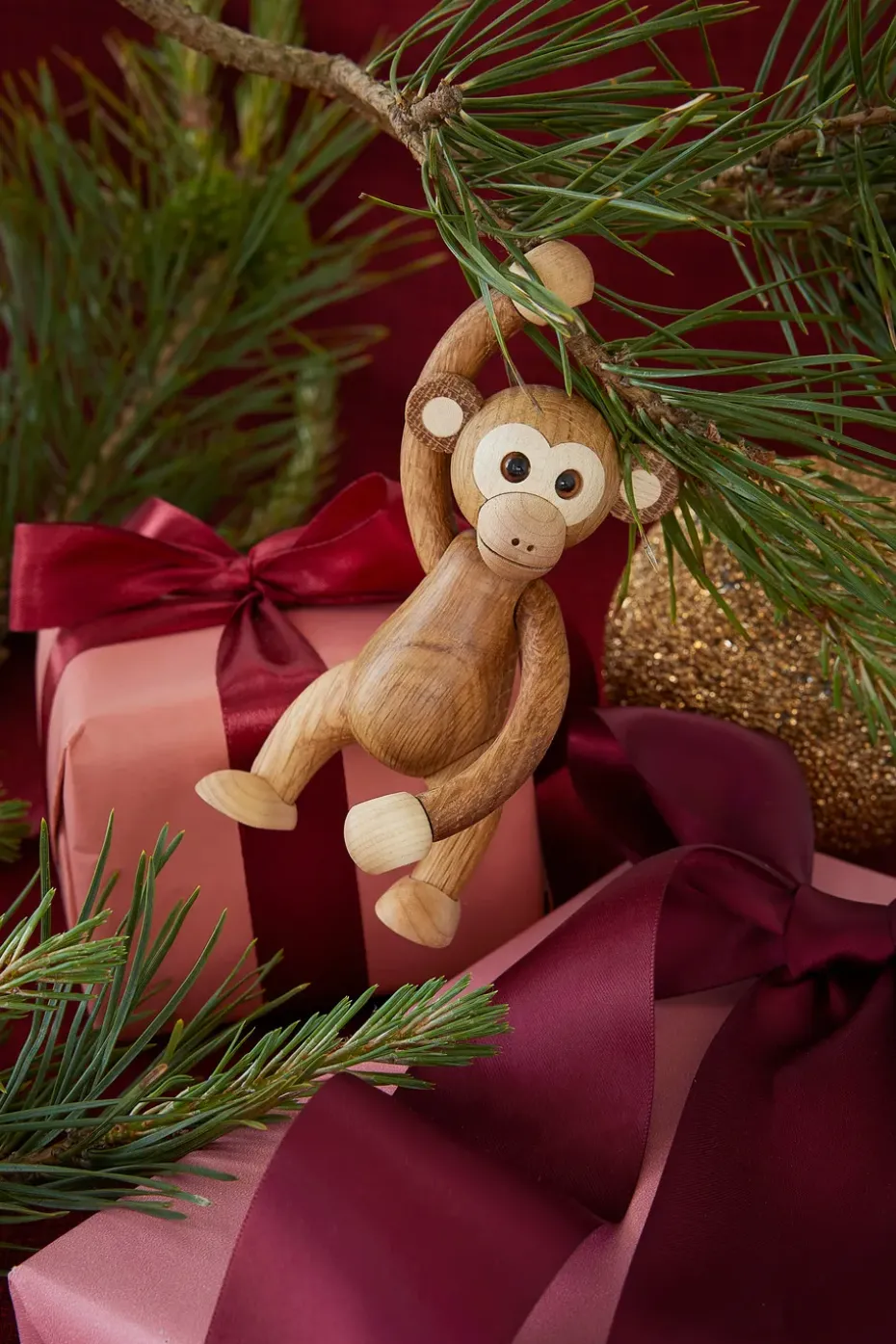 Jolly monkey decoration 11 cm, Oak