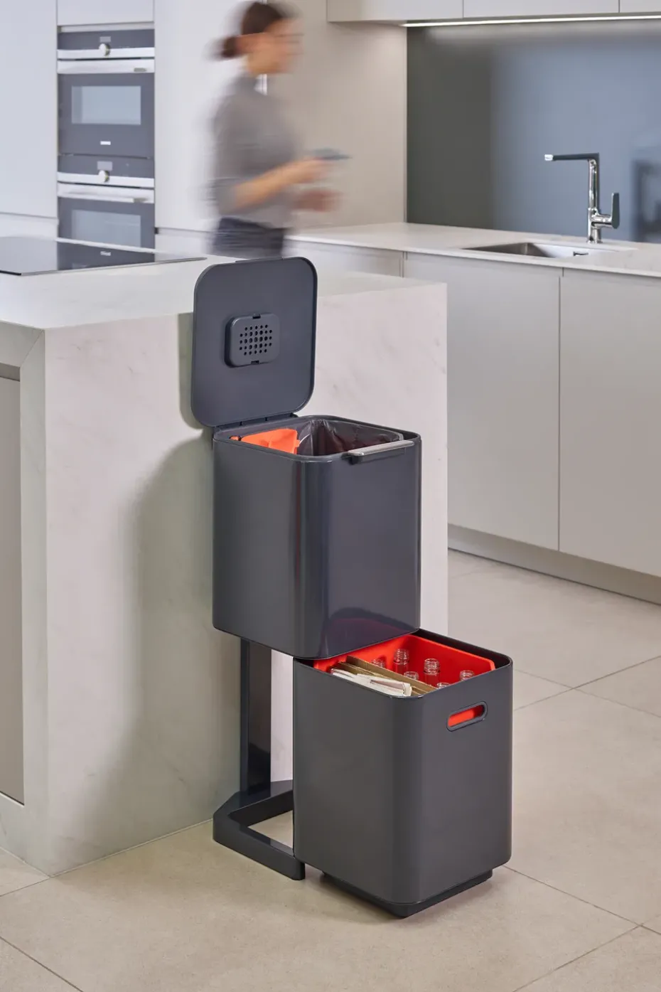 Joseph Joseph Totem Compact trash bin 40 L, Graphite
