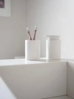 Karma soap dispenser 25 cl, White