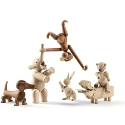 Kay Bojesen dog 18,5 cm, Walnut