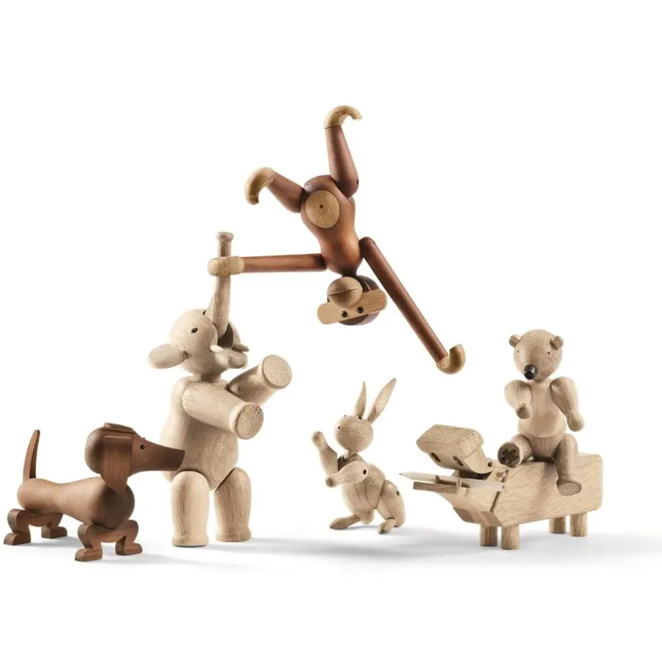 Kay Bojesen dog 18,5 cm, Walnut