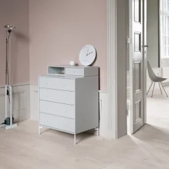 Keep dresser, Fennel 144. chrome legs
