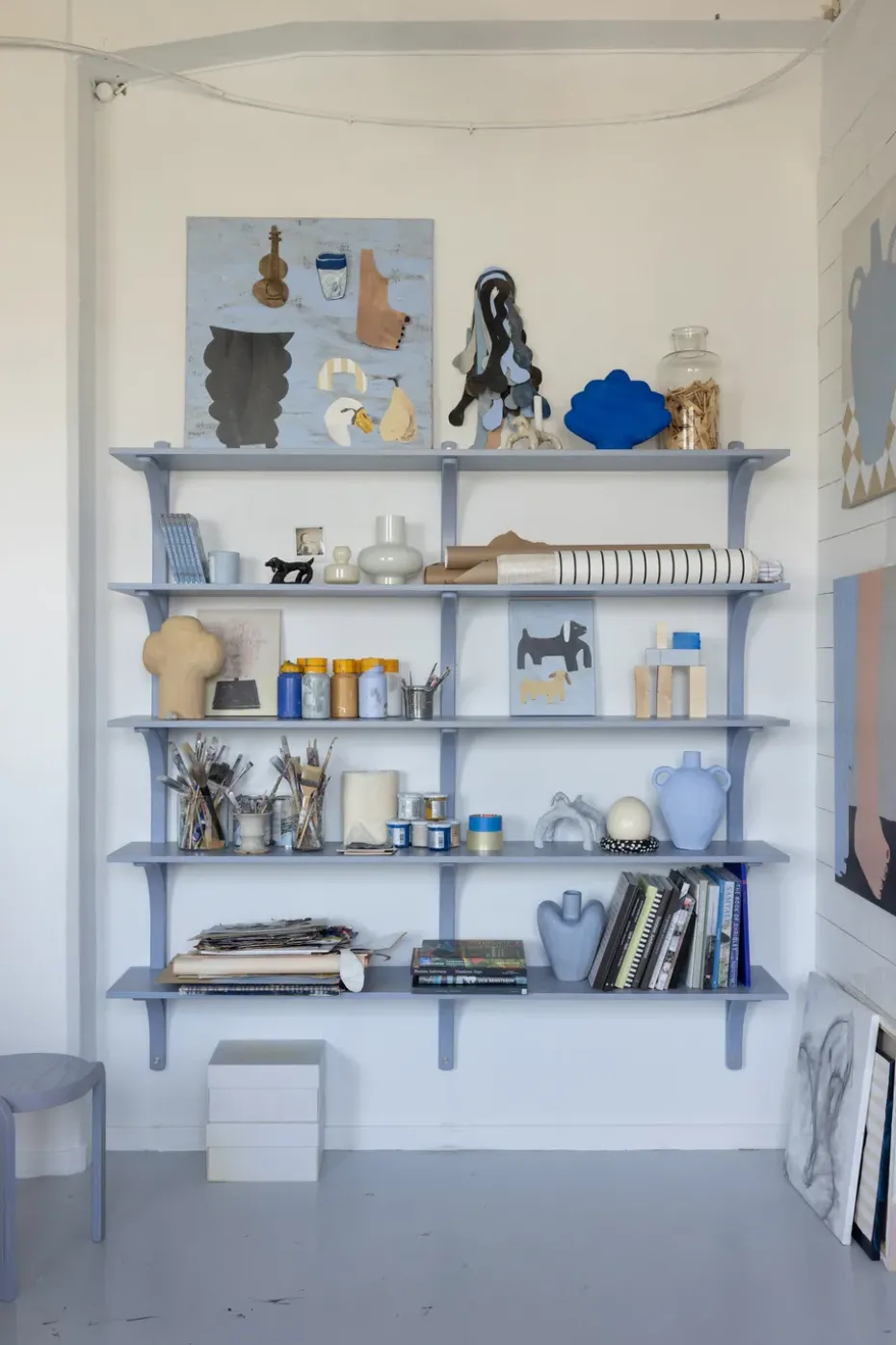 Levi shelf, Lacquered ash-brass, 2 shelves, 180 cm
