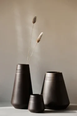 Lines vase 22 cm, Brown