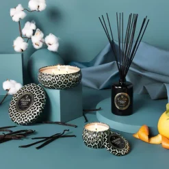 Maison Noir 3-wick Tin scented 40 hours, French Linen