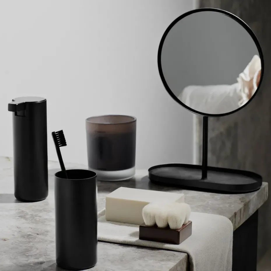 Modo soap dispenser, Black