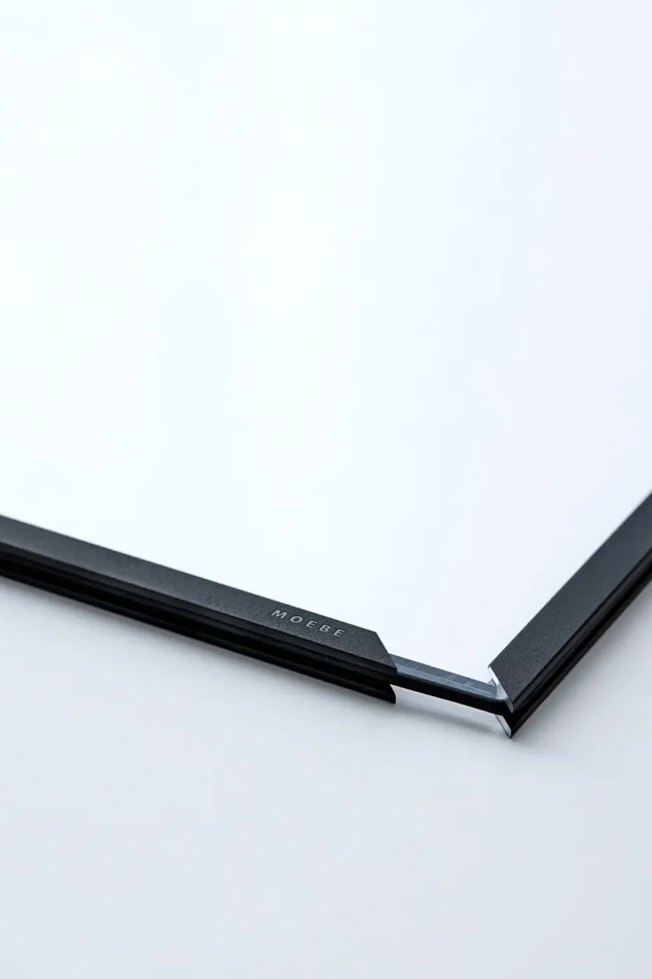 Moebe frame 50x70 cm, Transparent. Black