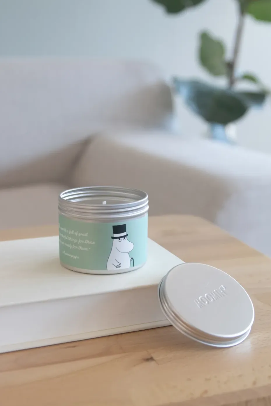 Moomin scented candle small 20 h, Moominpappa