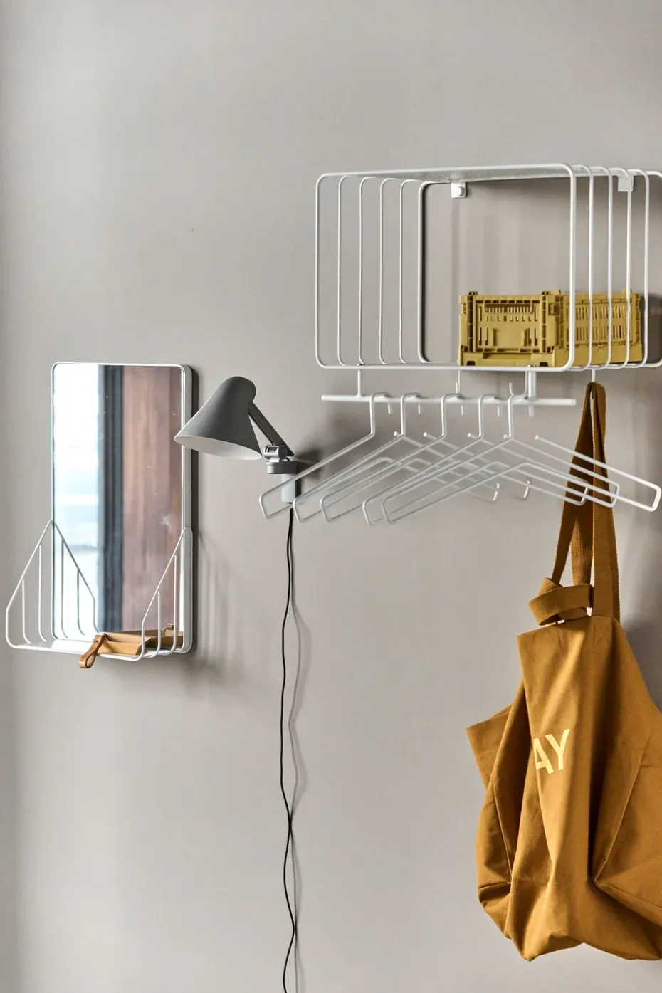 Nod mirror with shelf 30x50 cm, White