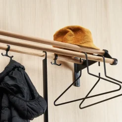 Nostalgi 291 hat shelf, Chrome, aluminium