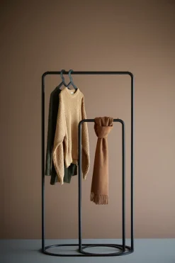O&O clothes hanger, Large
