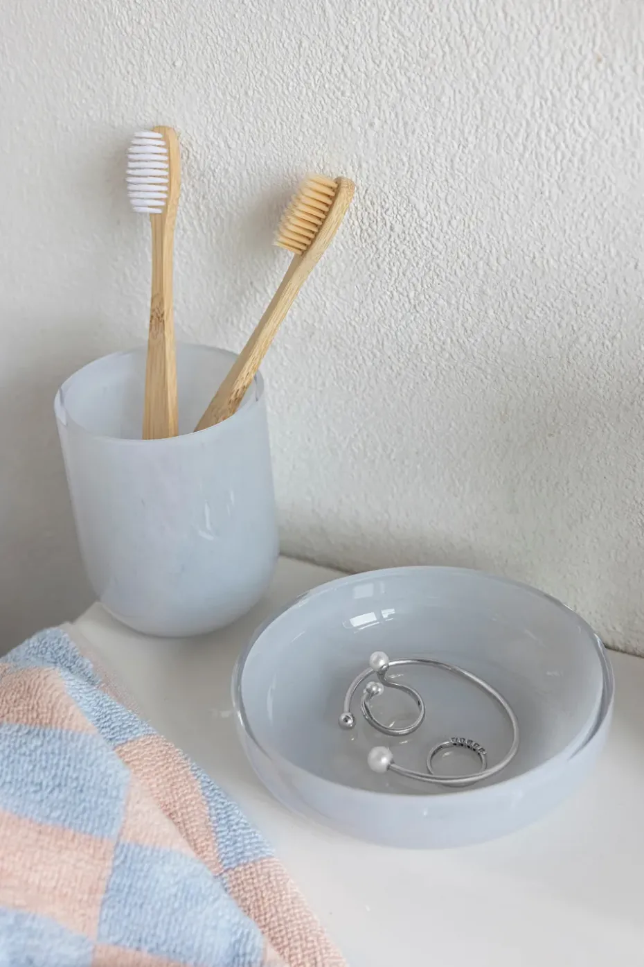 Opal soap dish, Light blue