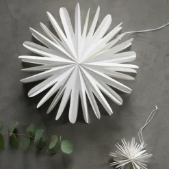Paper flake decoration, Large