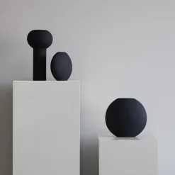 Pillar vase 24 cm, Black