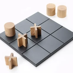 Play game, Black-game pieces in white-oiled oak