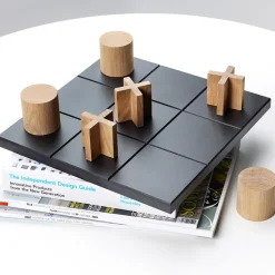 Play game, Black-game pieces in white-oiled oak