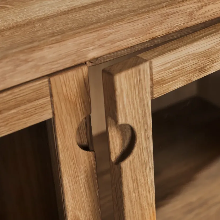 Prio tall bench, Oak natural oil. glass door