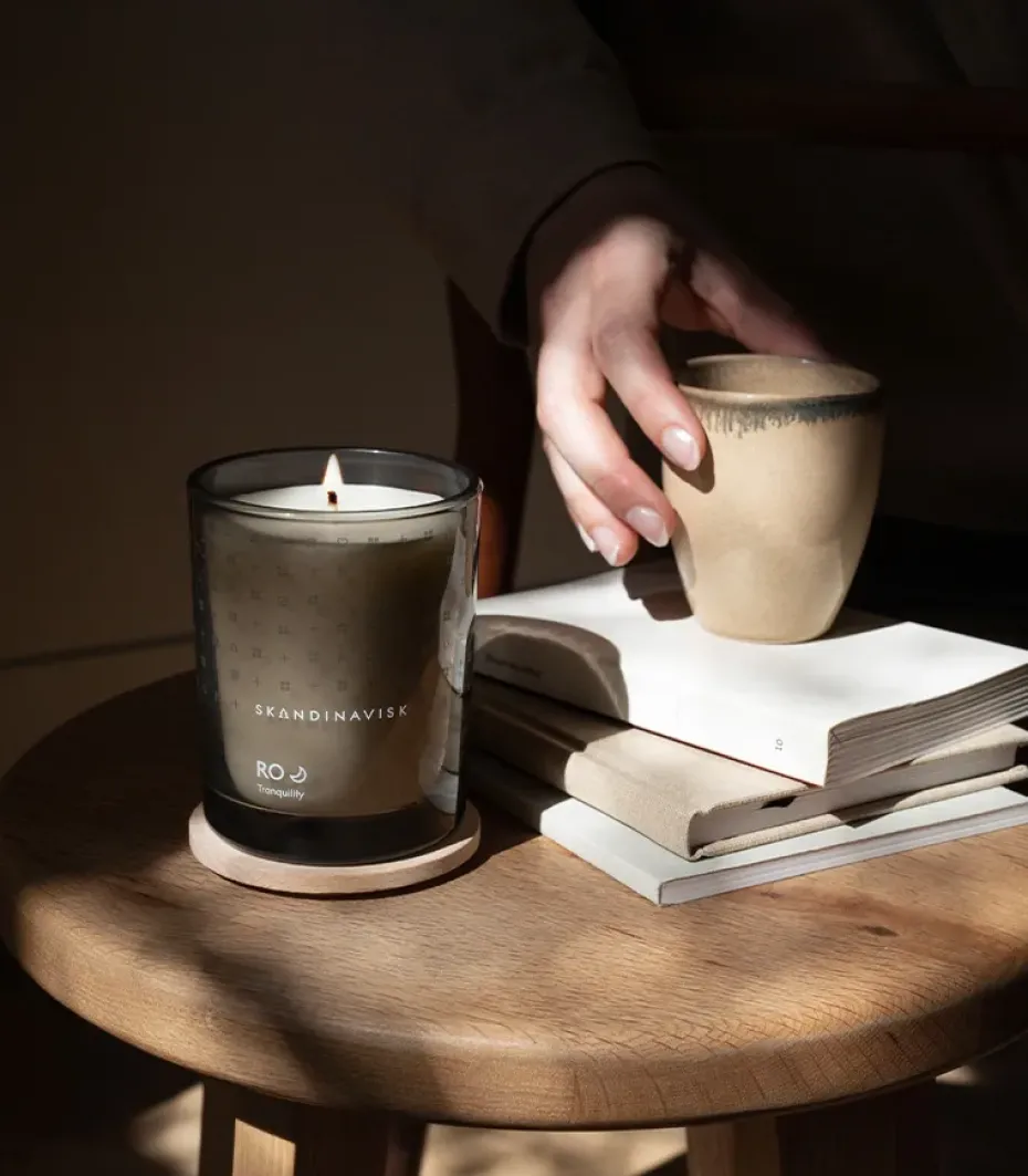Ro scented candle with lid, 200 g