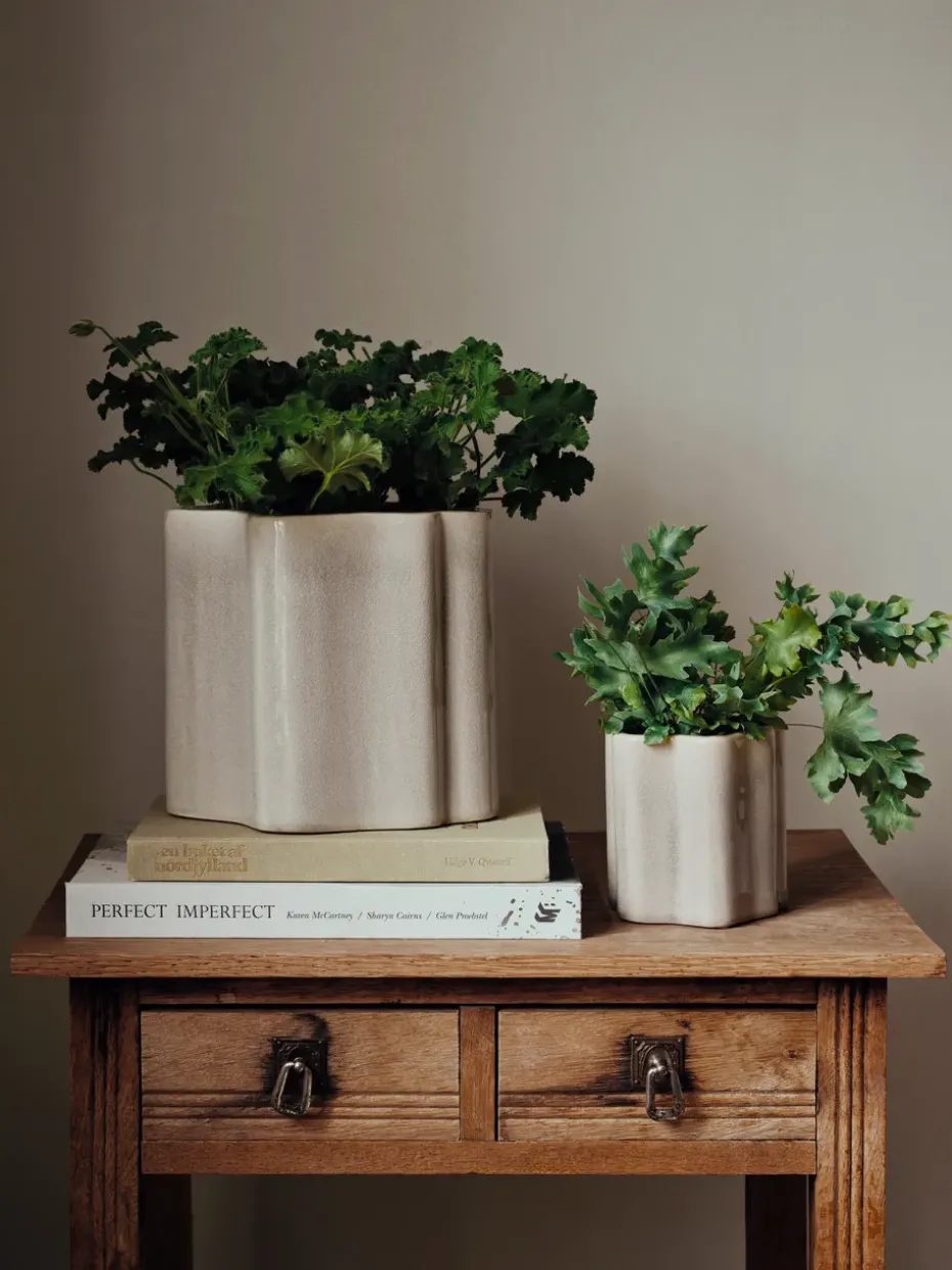 Sonja flowerpot H:20 cm, Rainy Day Grey