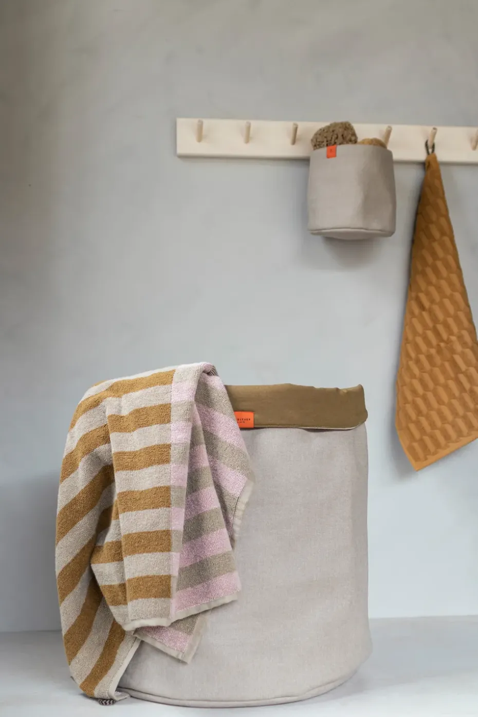Sort It laundry basket, Sand